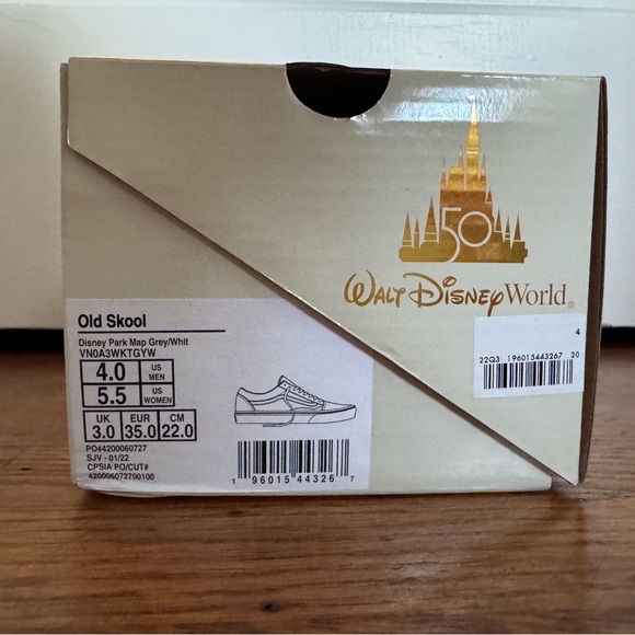 Disney Vans - Picture 4 of 10